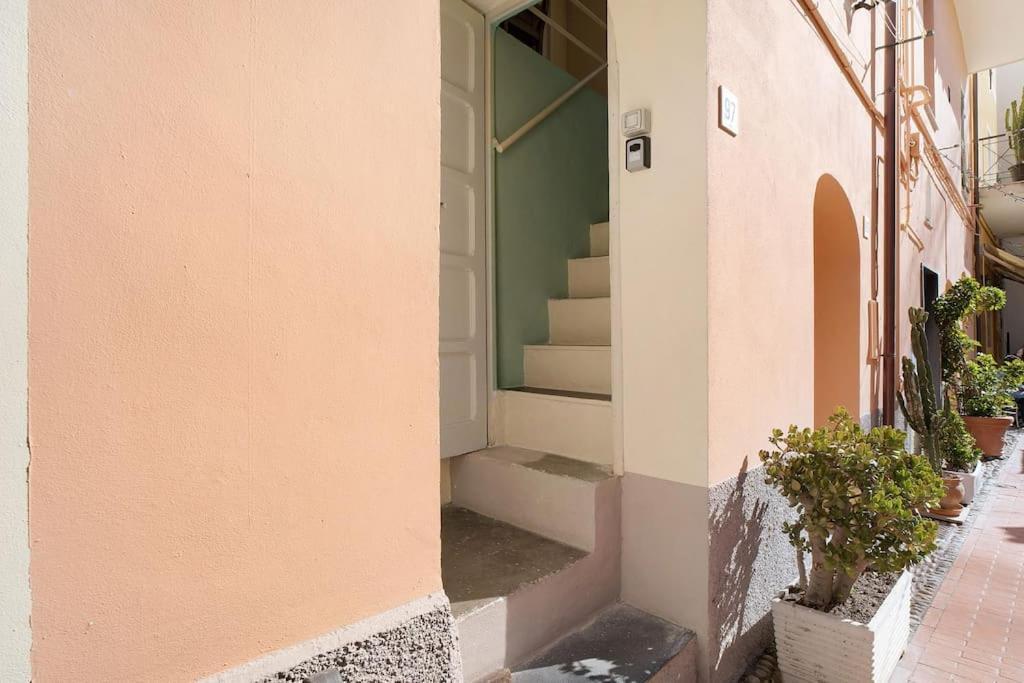 Casa Della Nonna Teresa Apartman Bordighera Kültér fotó